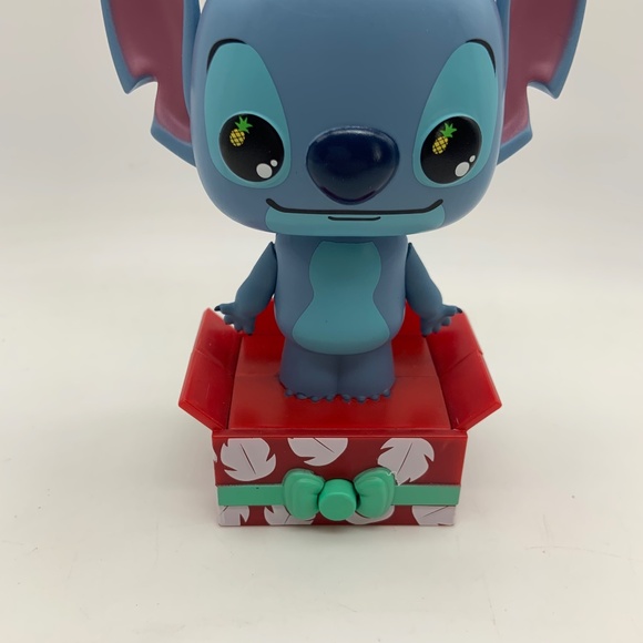 Disney Funko Lilo and Stitch Pop-Up Greeting Ohana Means Family Figurine - Picture 3 of 13